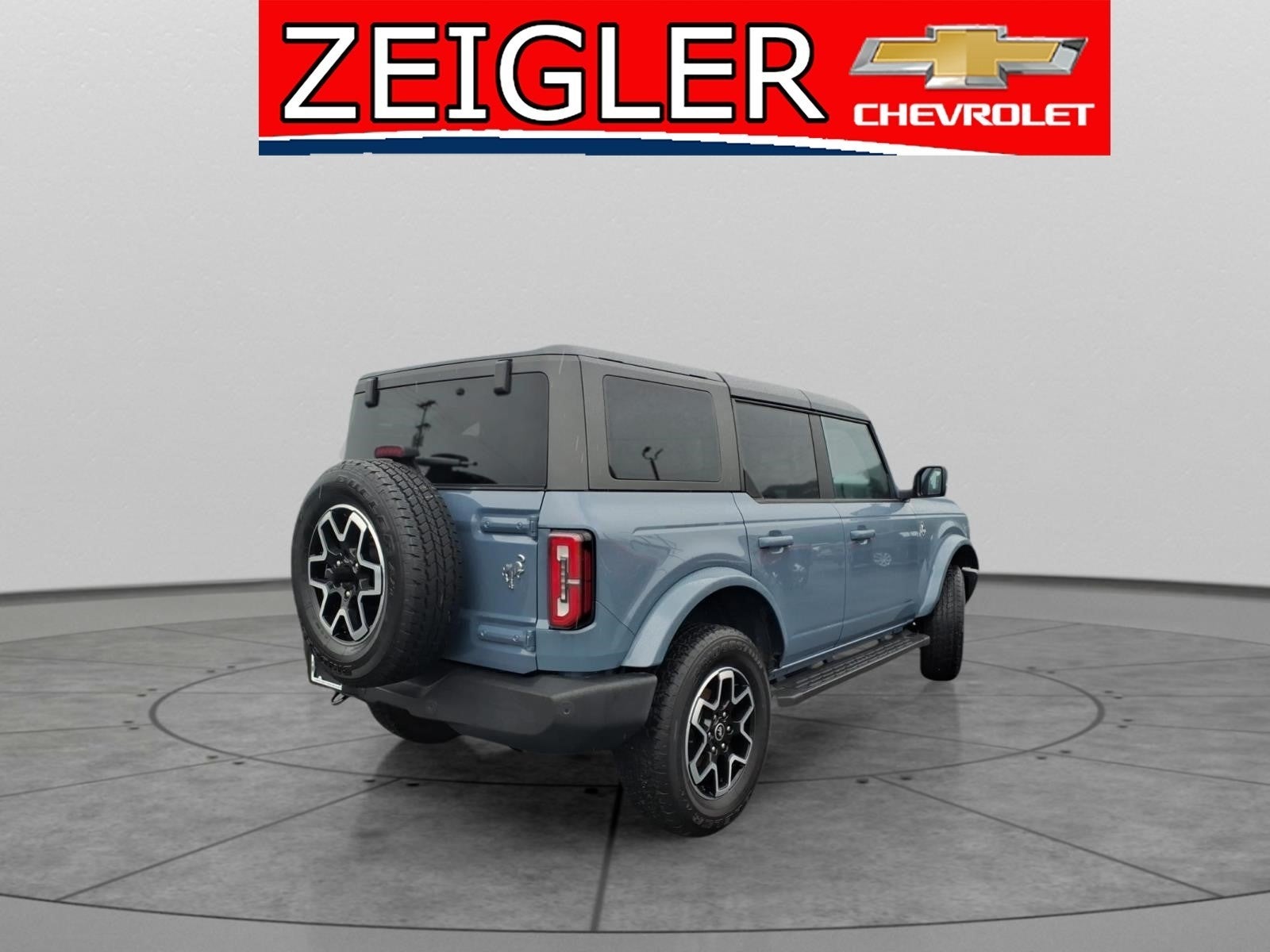 2023 Ford Bronco Base