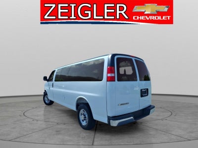 2025 Chevrolet Express Passenger 1LT
