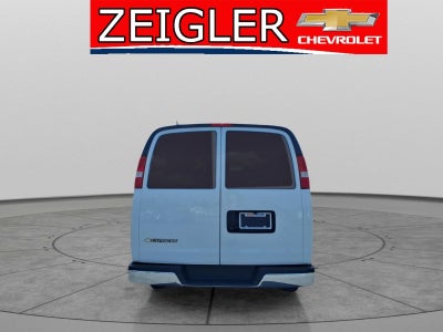 2025 Chevrolet Express Passenger 1LT