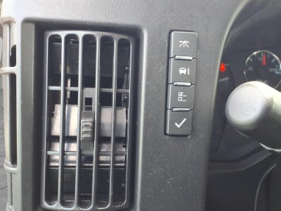 2024 Chevrolet Express Passenger 3500 1LT