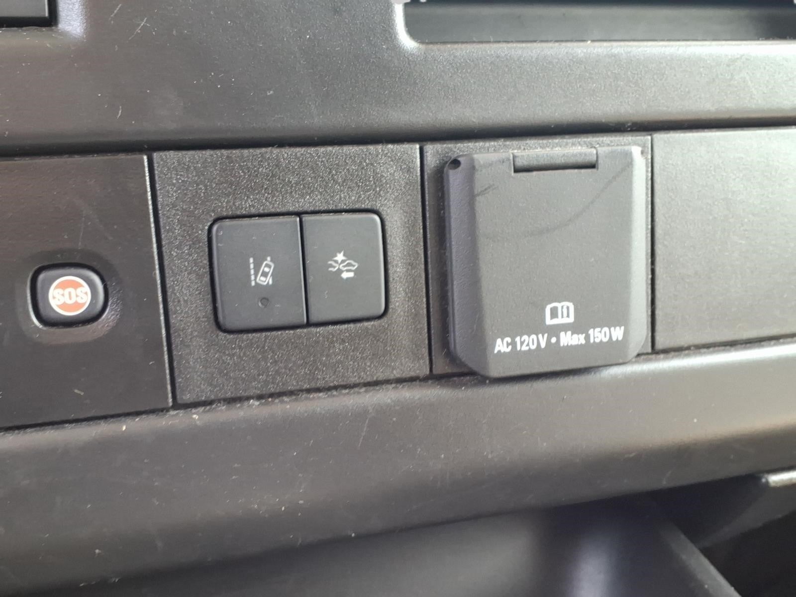 2024 Chevrolet Express Passenger 3500 1LT