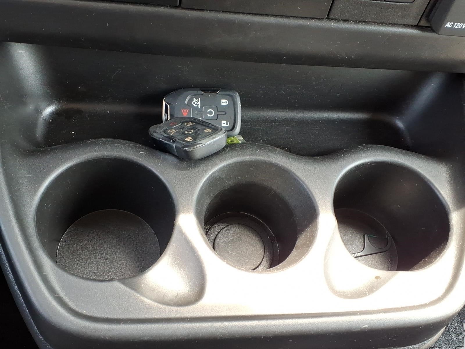 2024 Chevrolet Express Passenger 3500 1LT