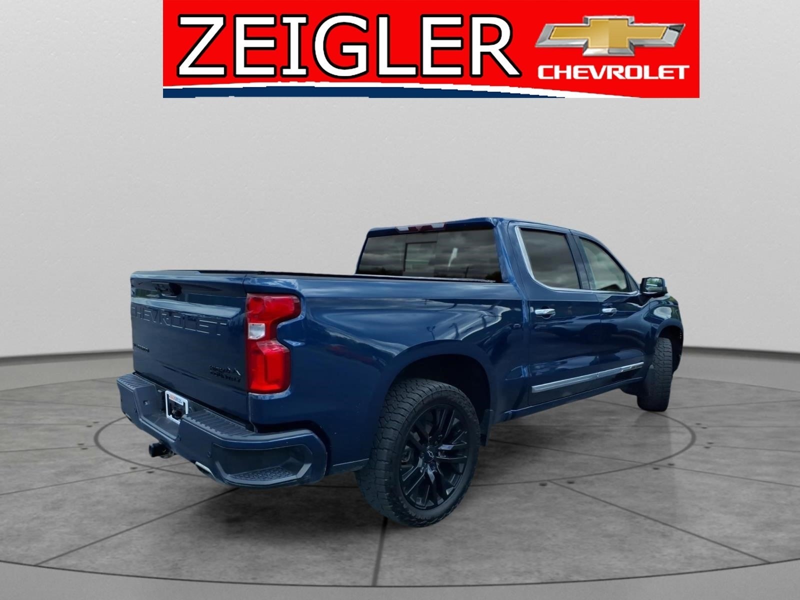 2022 Chevrolet Silverado 1500 High Country