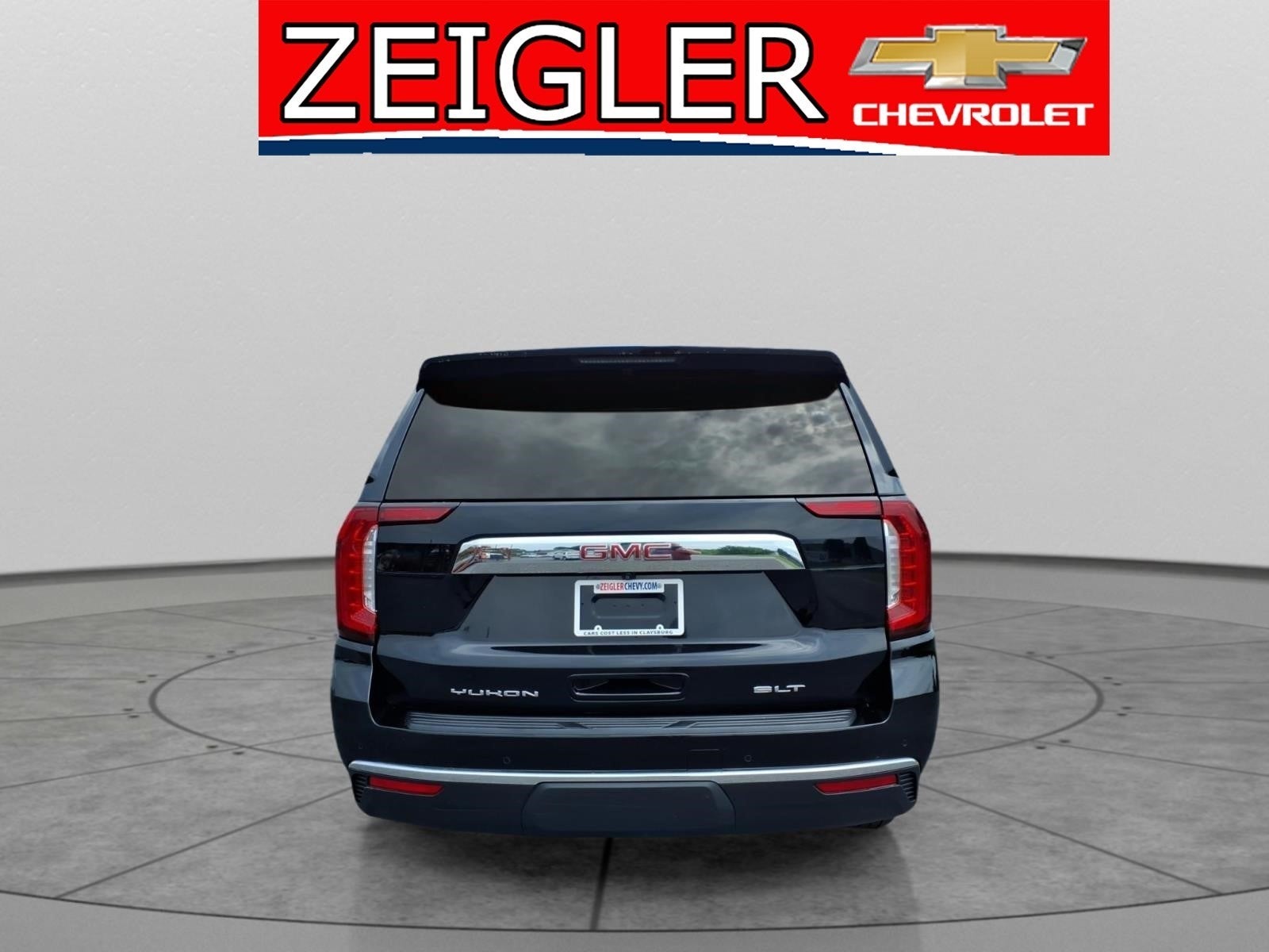 2024 GMC Yukon SLT
