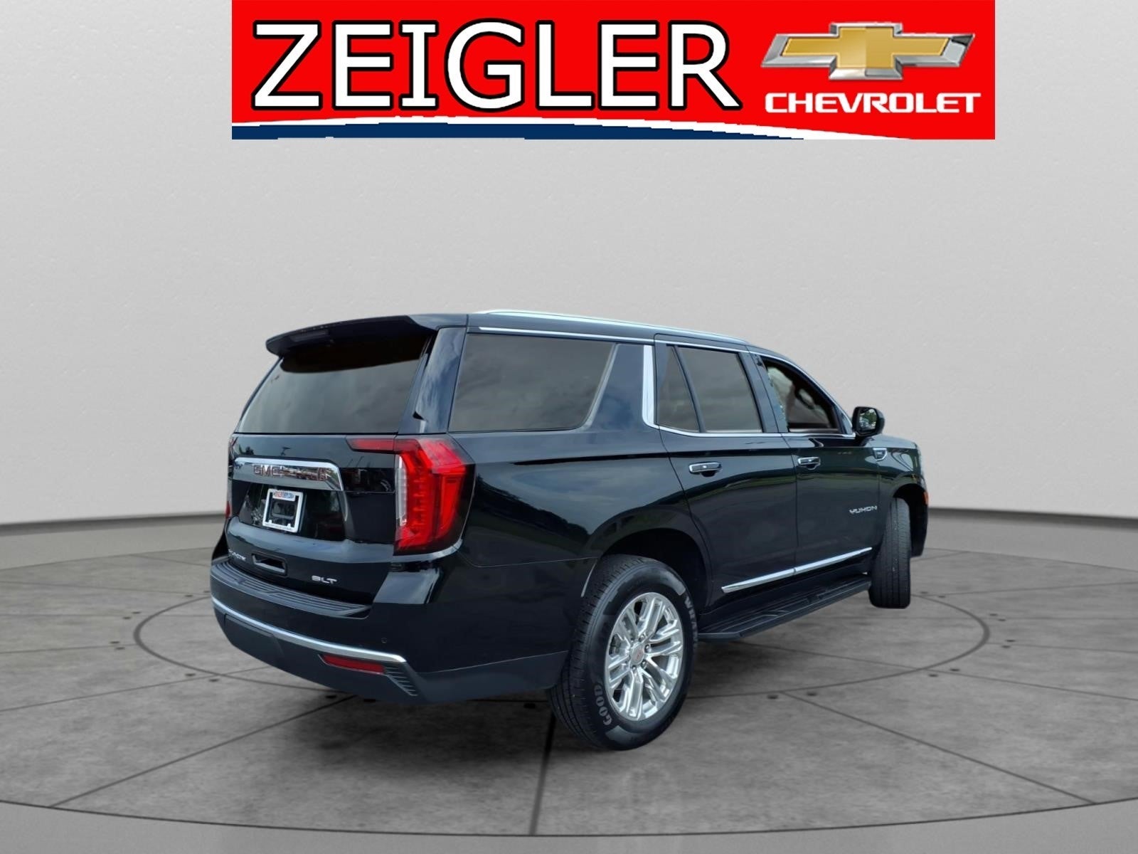 2024 GMC Yukon SLT