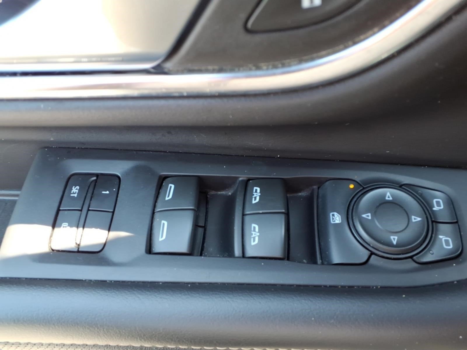 2024 GMC Yukon XL SLT