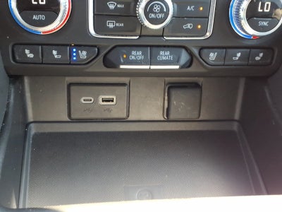 2024 GMC Yukon XL SLT
