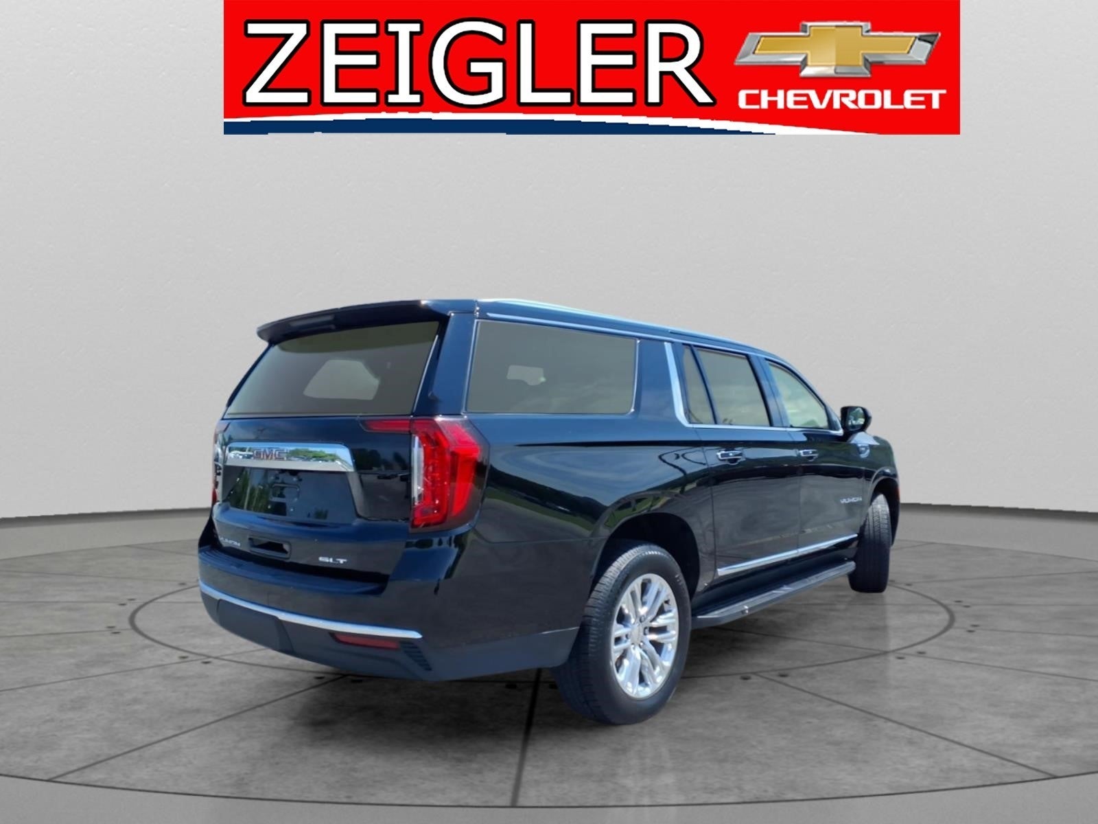 2024 GMC Yukon XL SLT