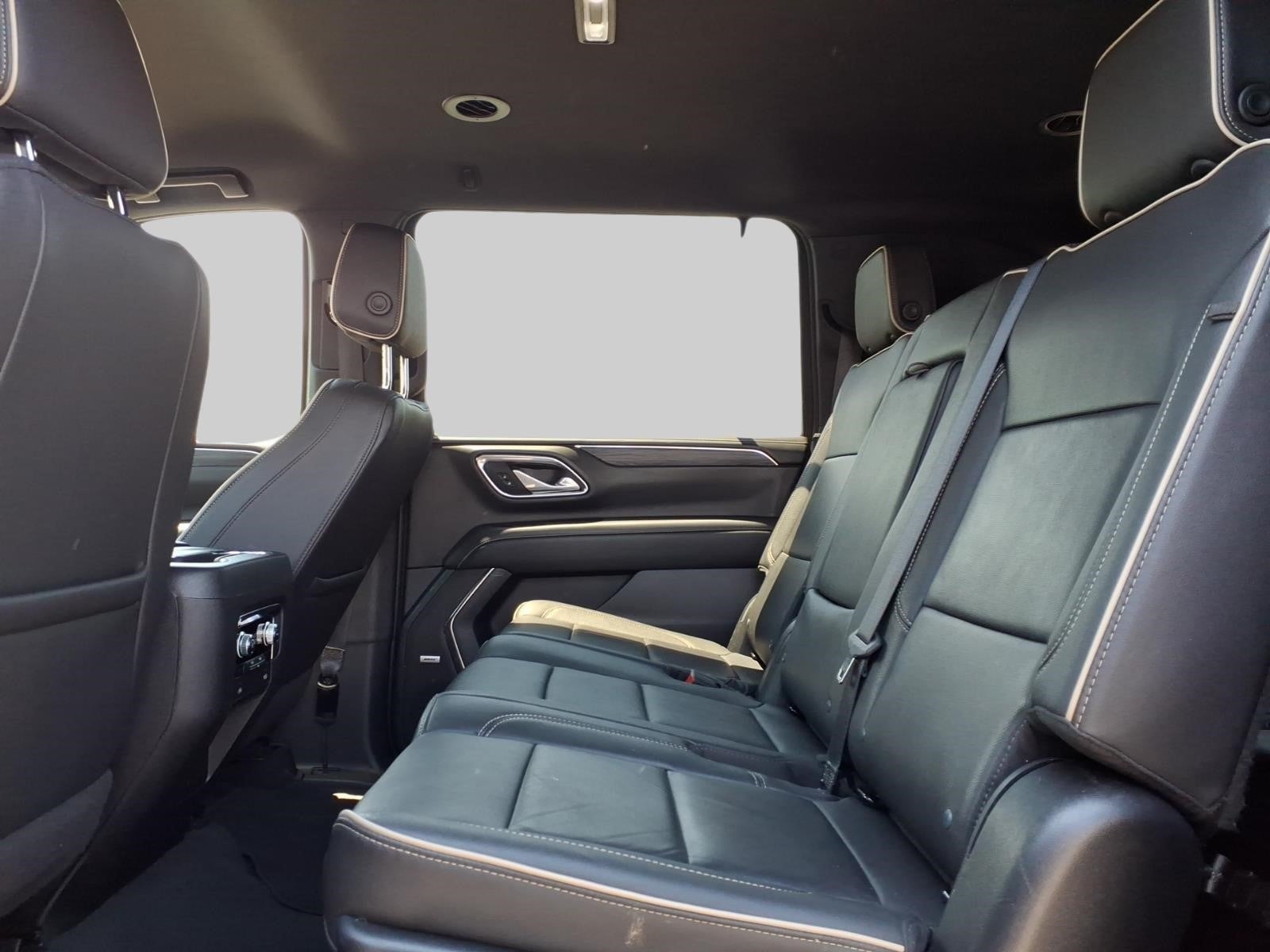 2024 GMC Yukon XL SLT