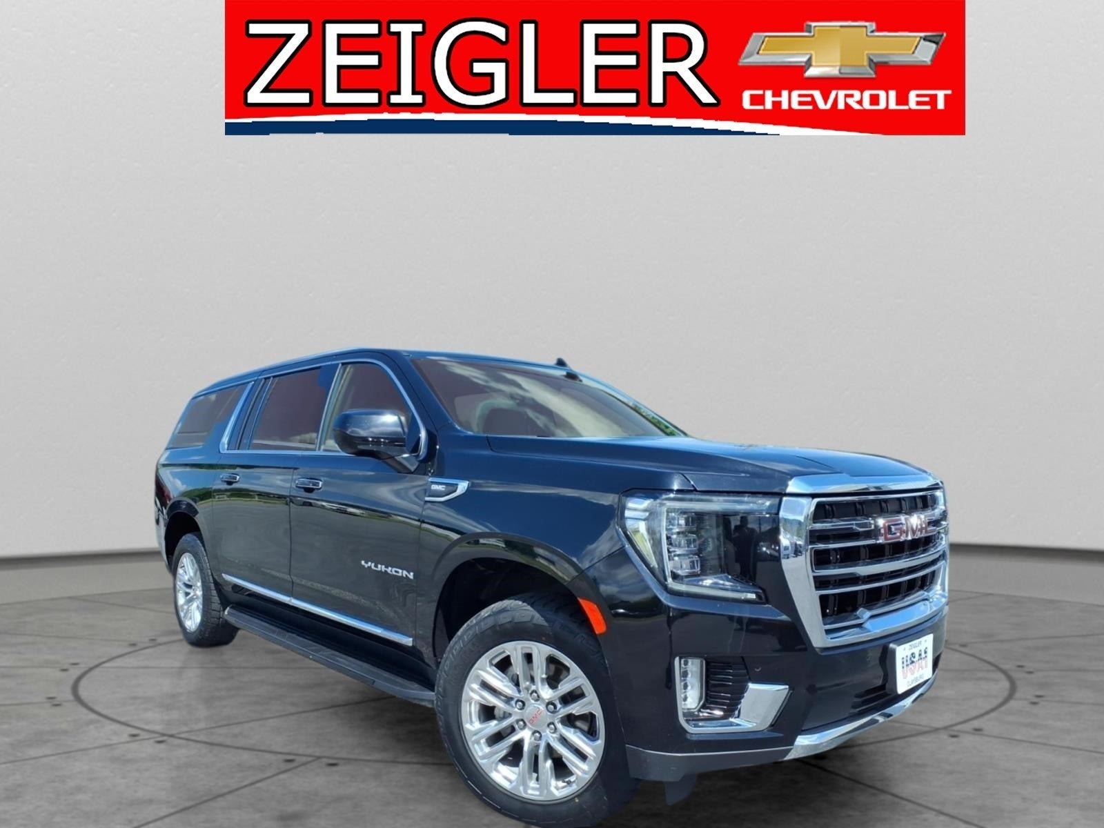 2024 GMC Yukon 4WD SLT's photo