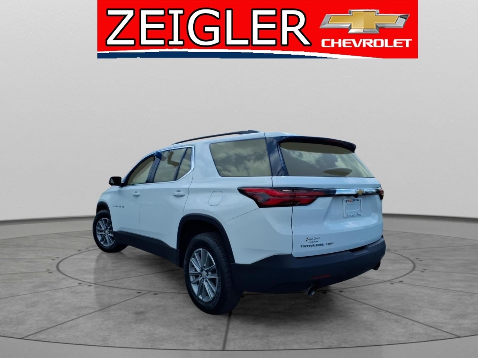 2022 Chevrolet Traverse LT Cloth