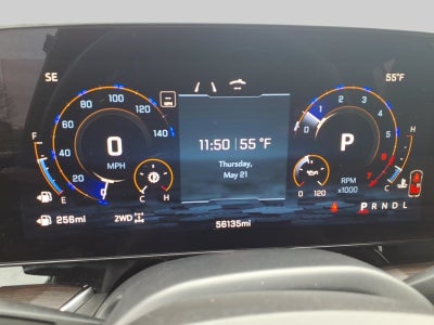 2025 Chevrolet Suburban LT