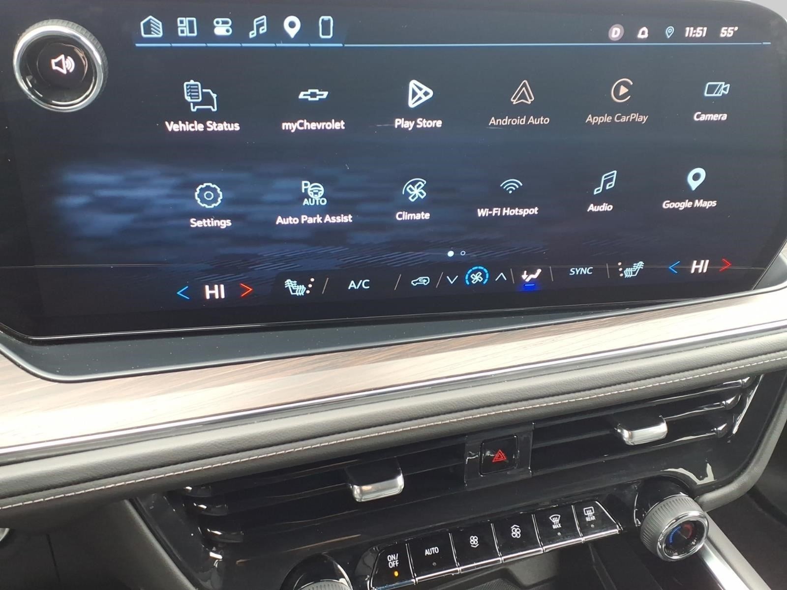 2025 Chevrolet Suburban LT
