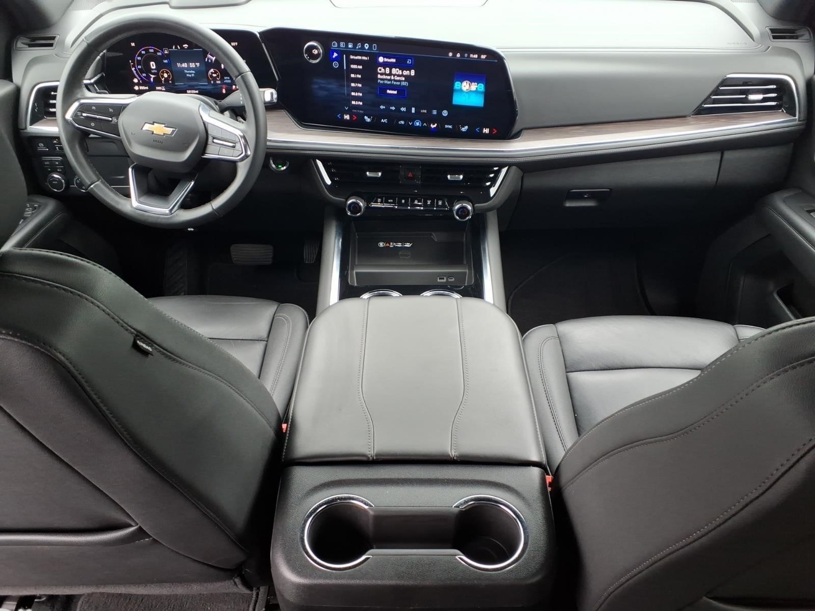 2025 Chevrolet Suburban LT
