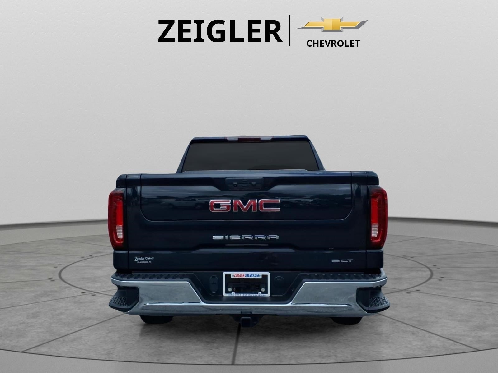 2025 GMC Sierra 1500 SLT