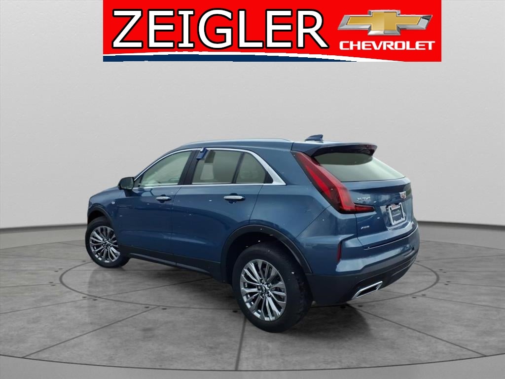 2025 Cadillac XT4 Premium Luxury