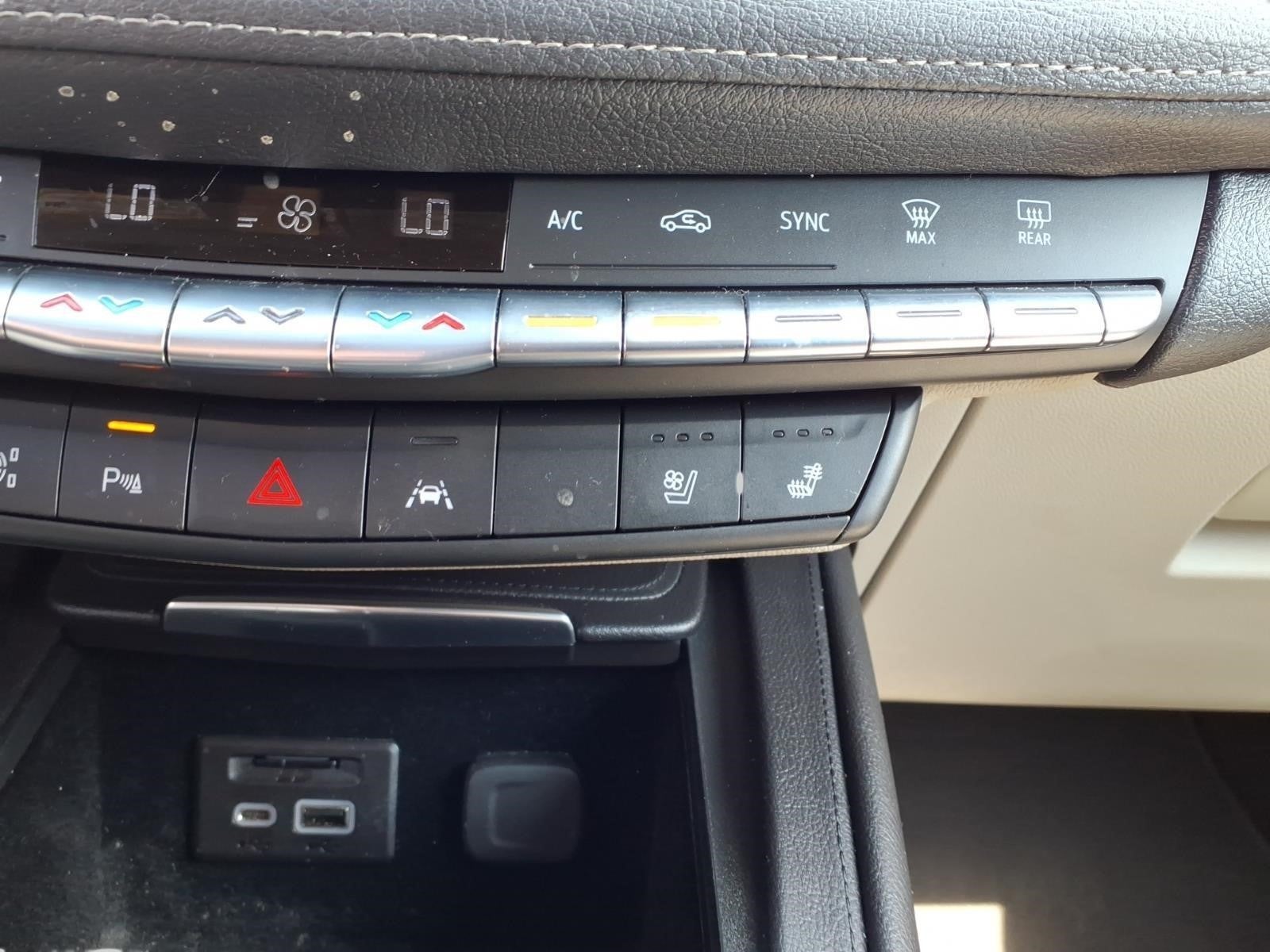 2019 Cadillac XT4 AWD Premium Luxury