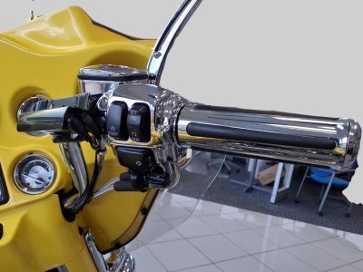 2005 HARLEY-DAVIDSON FLHTCSE2 Base