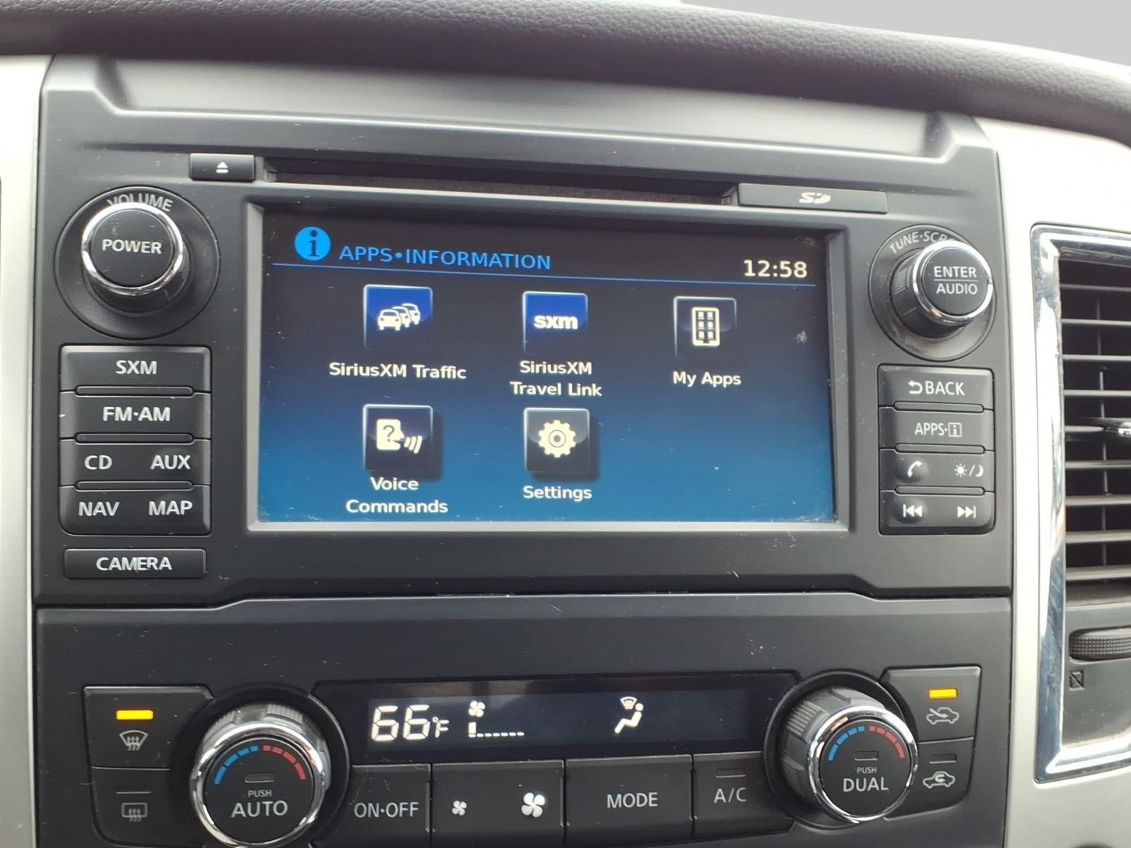 2017 Nissan Titan SV