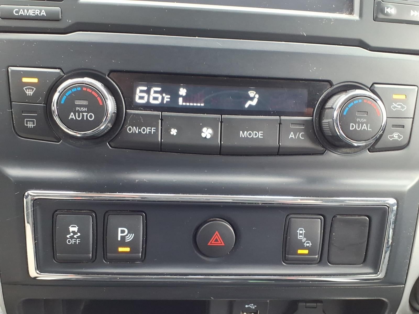 2017 Nissan Titan SV