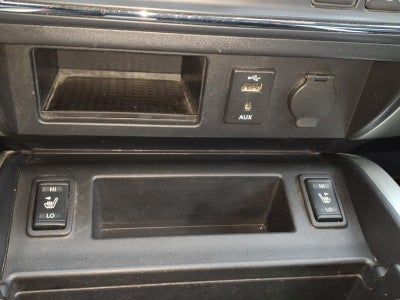 2017 Nissan Titan SV