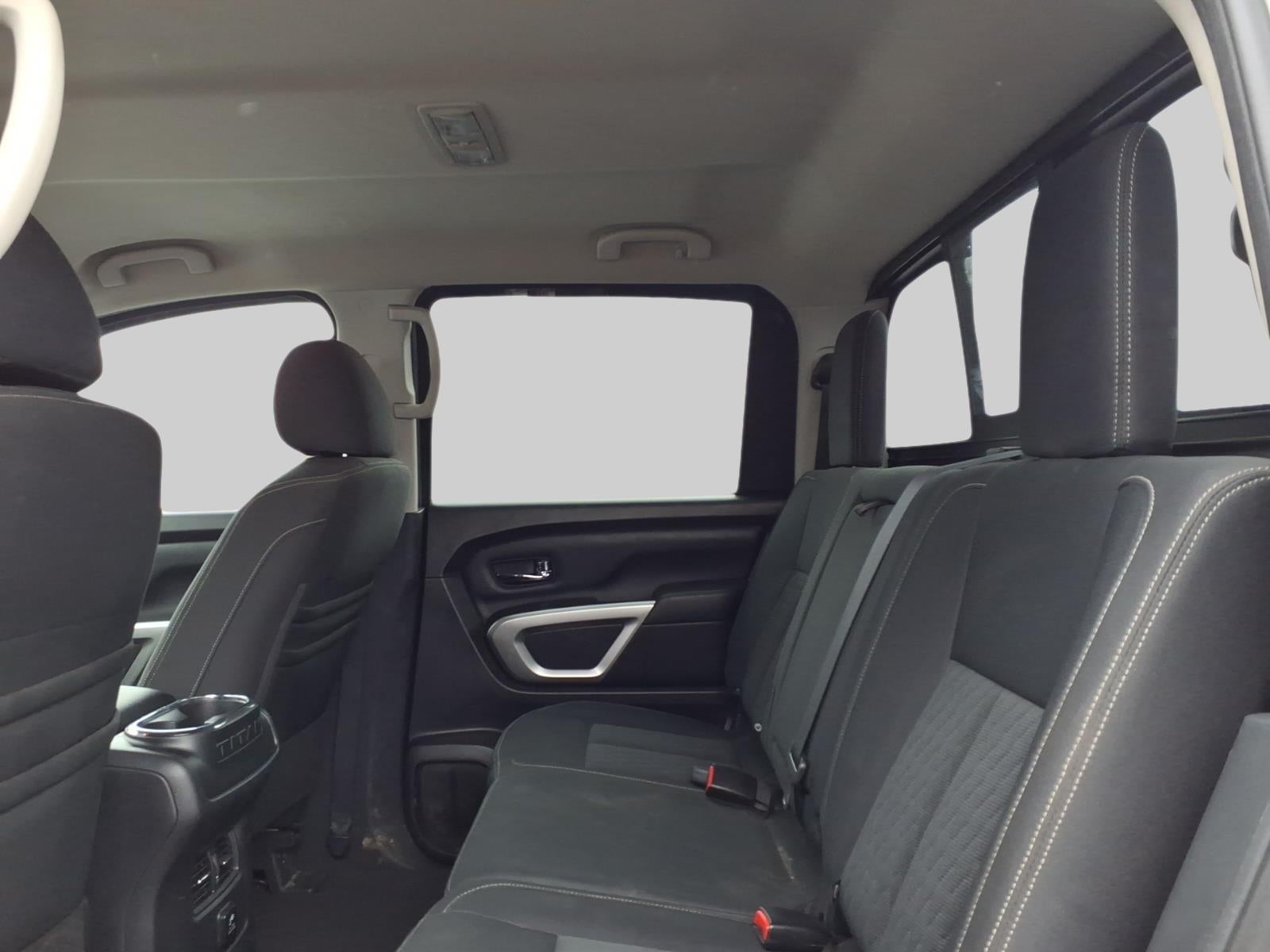 2017 Nissan Titan SV