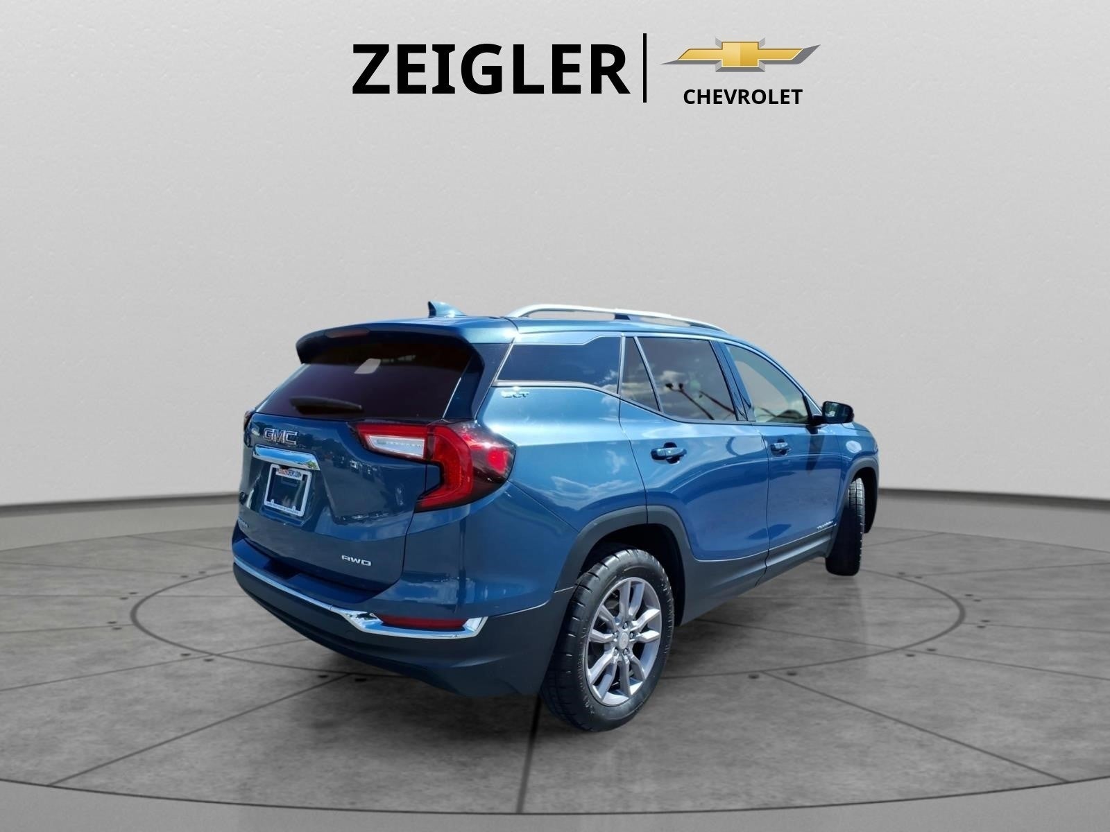 2024 GMC Terrain SLT