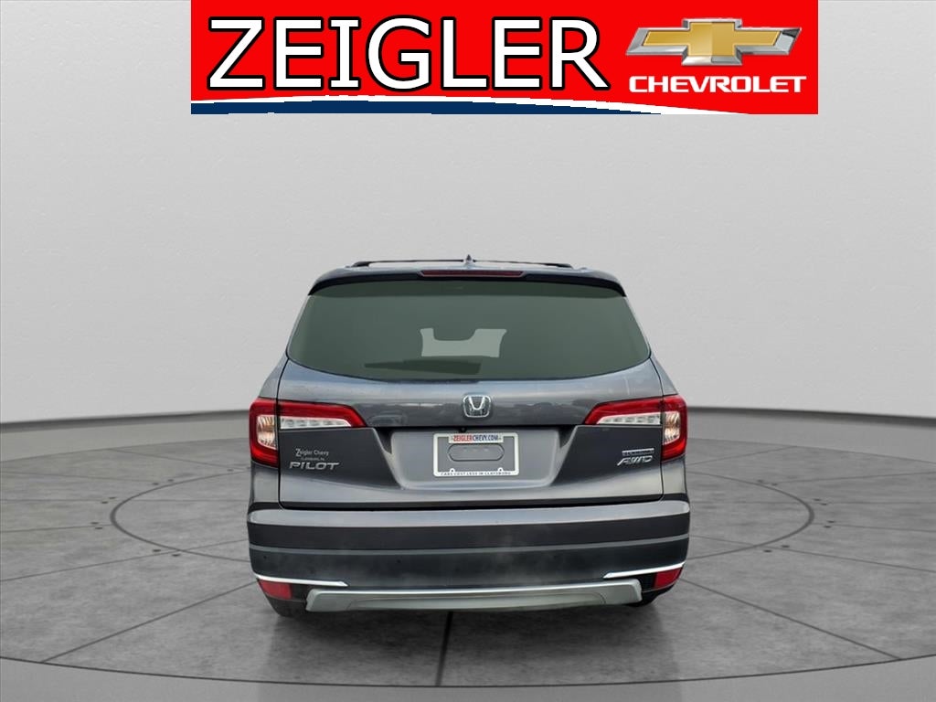 2020 Honda Pilot Touring 8-Passenger