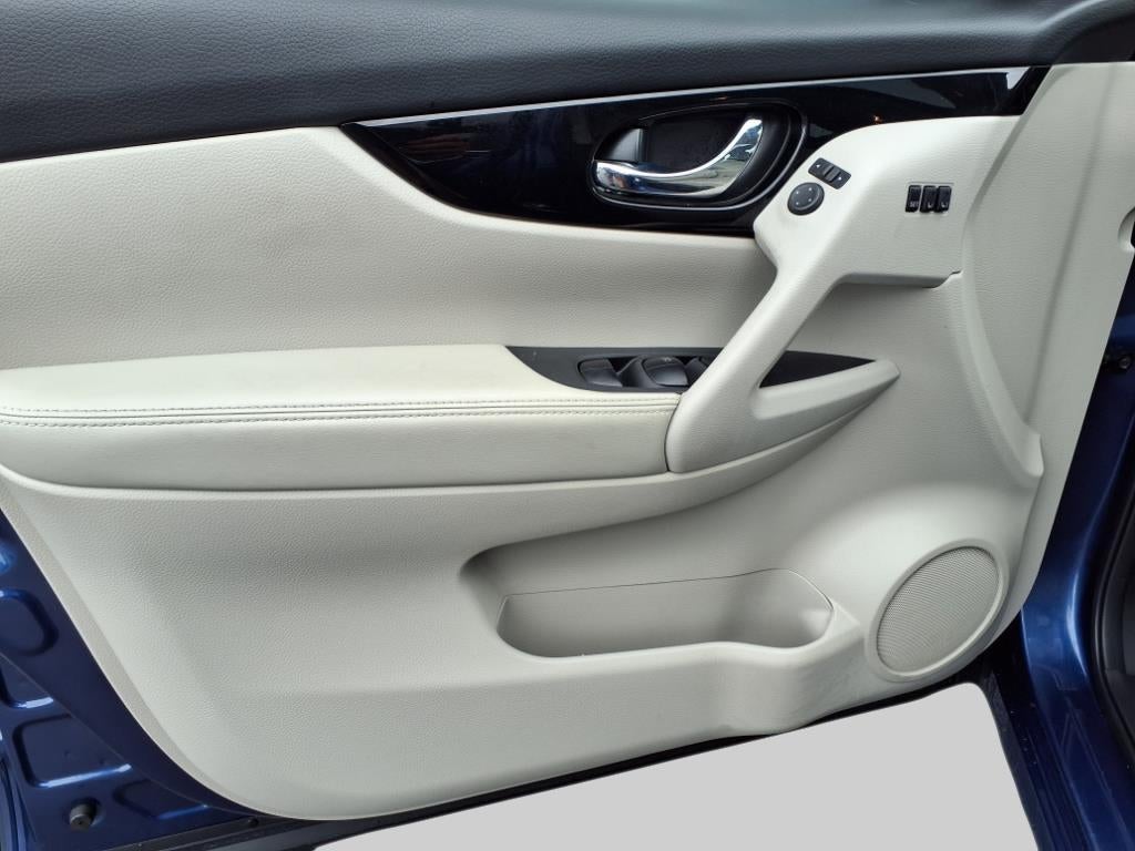 2021 Nissan Rogue Sport SL