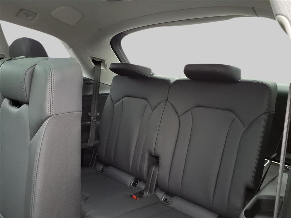 2023 Audi Q7 Premium Plus