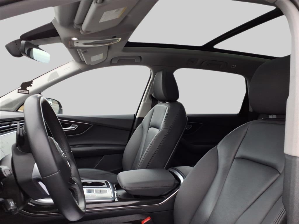 2023 Audi Q7 Premium Plus