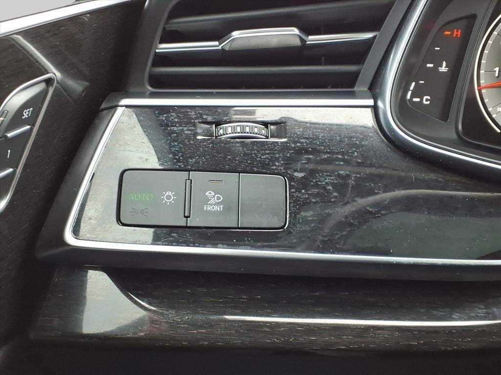 2023 Audi Q7 Premium Plus