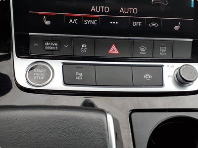 2023 Audi Q7 Premium Plus