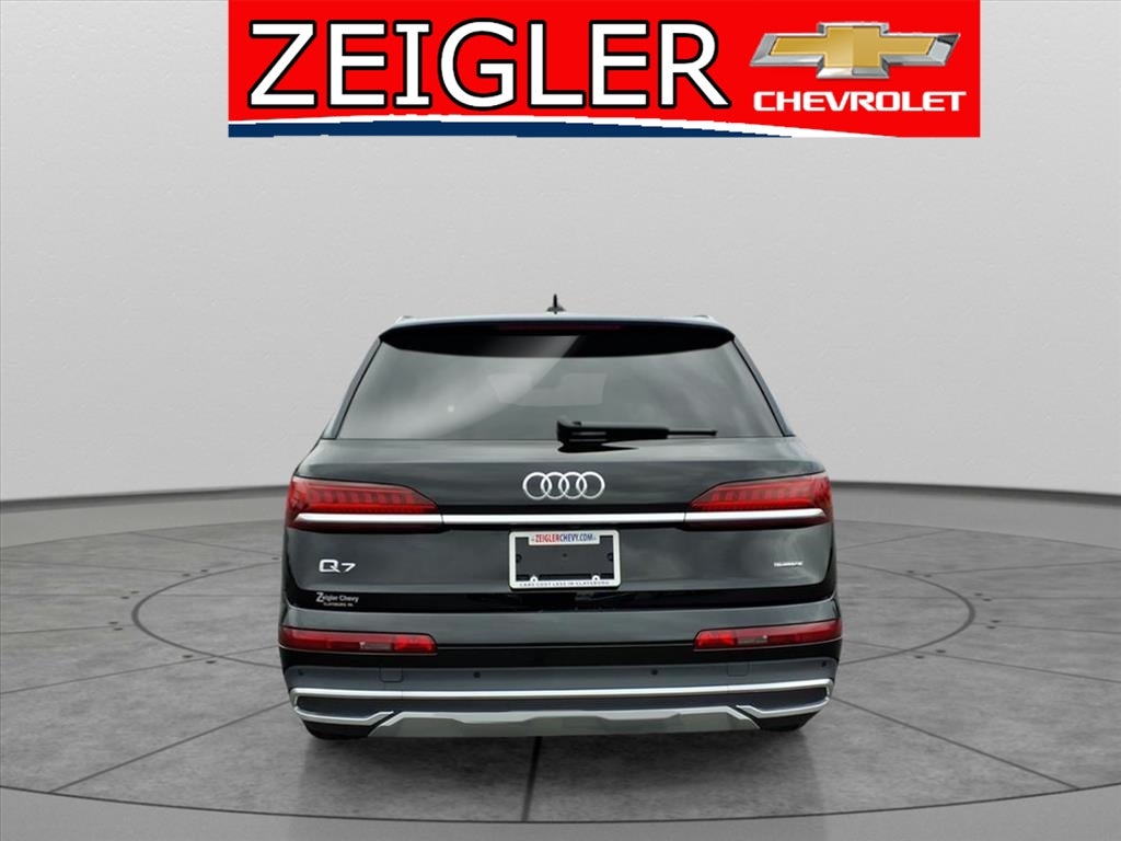 2023 Audi Q7 Premium Plus