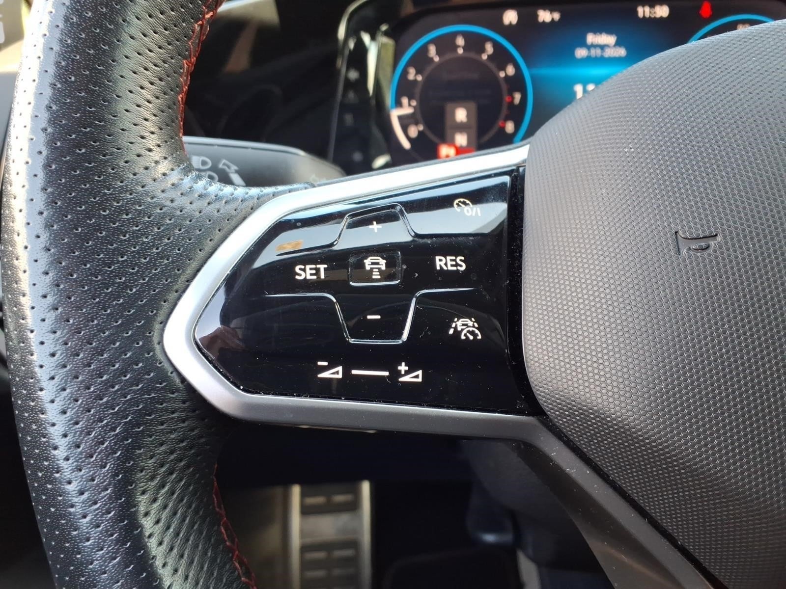 2024 Volkswagen Golf GTI S